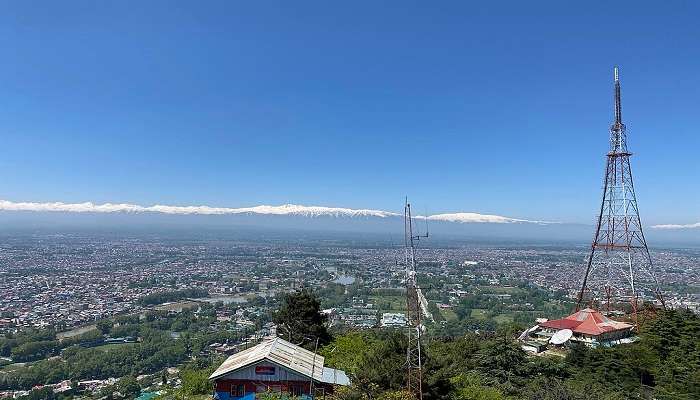 Located on top of Shankaracharya Hill, the Jyeshteshwara Temple offers a breathtaking view of Srinagar and its surrounding area.