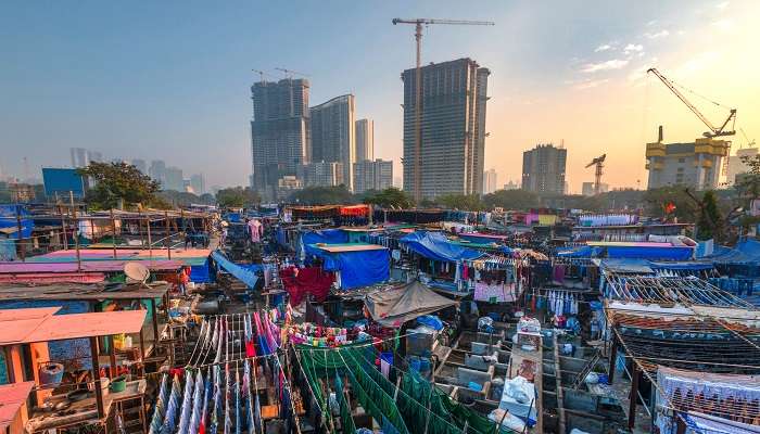 If you are looking to visit a tourist attraction near Siddhivinayak Mandir Mumbai, Dhobi Ghat can be your go-to