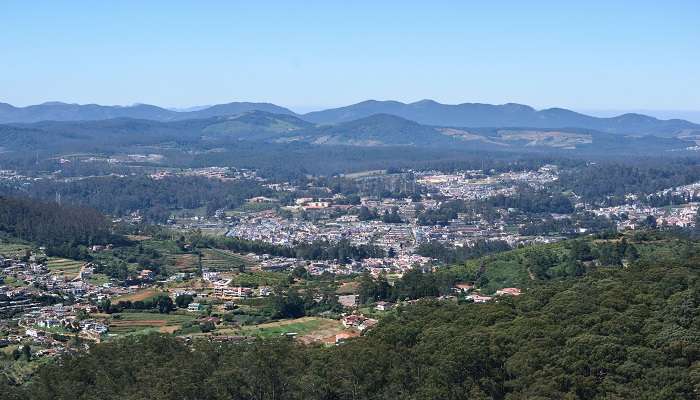 Doddabetta is one of the offbeat places in Ooty offering stunning views