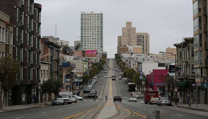 Street scenes during your LA to San Francisco road trip