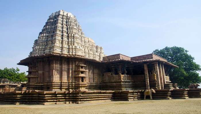 The scenic view of a famous mandir in Telangana.