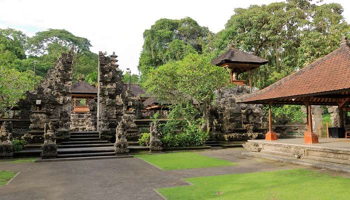 The view of Pura Gunung Lebah temple at Campuhan Ridge Walk.