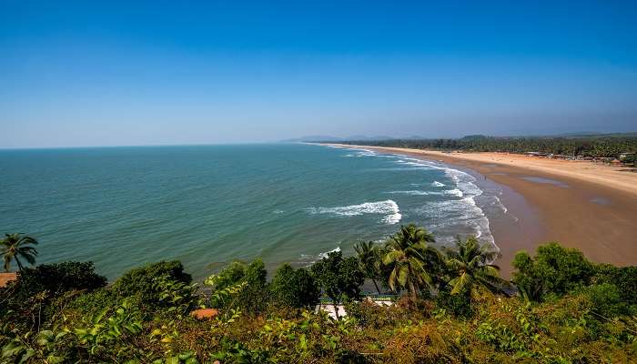 Gokarna is a town in Karnataka that is not only a pilgrimage destination for Hindus but also known for its pristine beaches