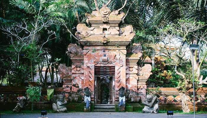 Entering the Agung Rai Museum of Art to explore the Balinese artworks 