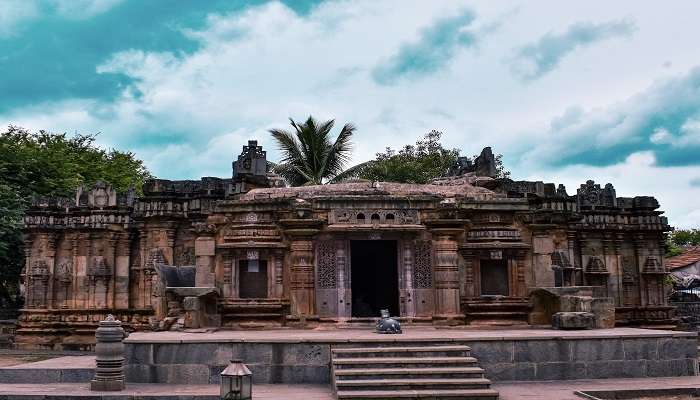 A view of the Chandramouleshwara Temple in Udipi with the Nandi in the foreground
