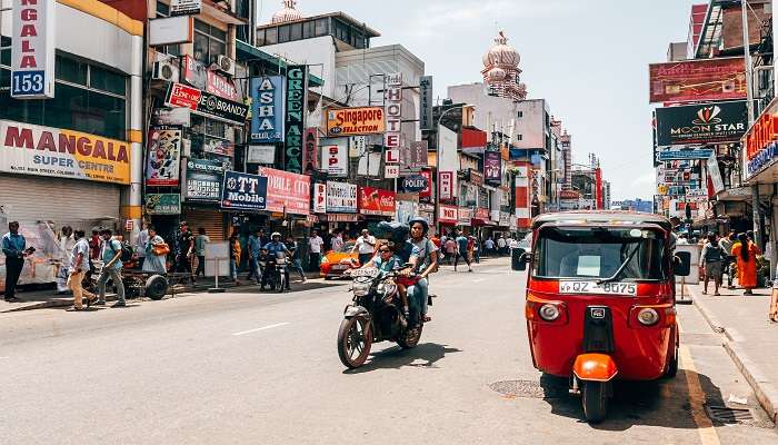 Wander the city of Colombo for a rich Sri Lankan experience