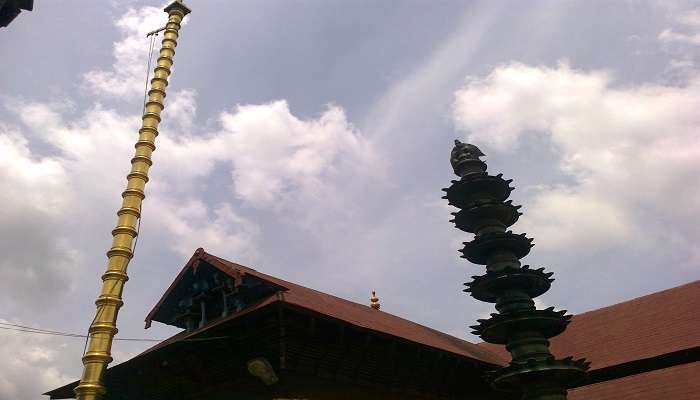 A view of the temple flag of the Aranmula Temple