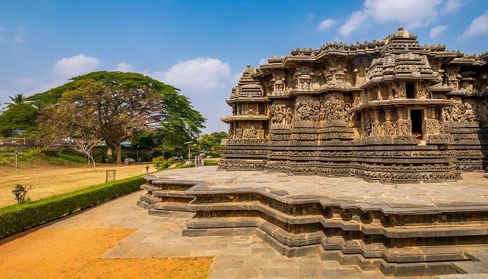 Things to Keep in While Visiting Hoysaleswara Temple