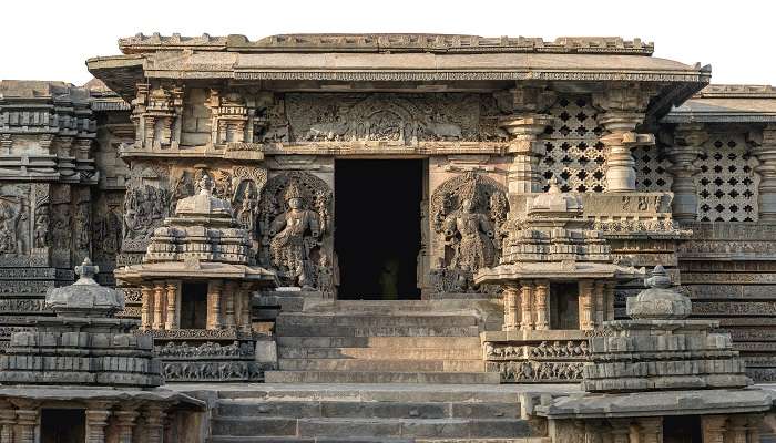 Hoysaleswara Temple Timings