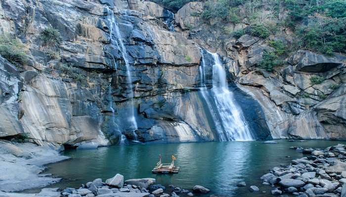  Captivating view of Hundru Falls.