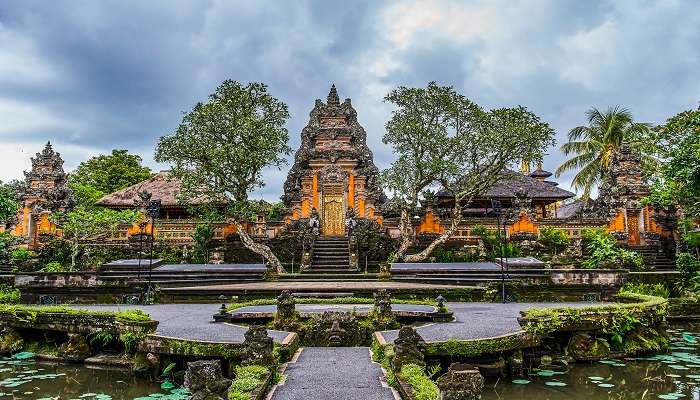 Walk through the Pura Taman Kemuda Saraswati temple to soak yourself in the history
