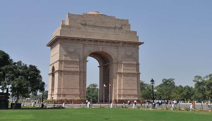 India Gate, a patriotic monument in Delhi and one of the places to visit near Red Fort, symbolises the perseverance of soldiers.