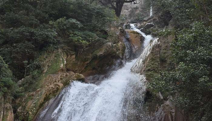 Kempty Falls is a great offbeat picnic spot near Dehradun