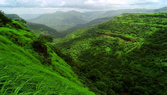 Behold Khandala’s landscape view, a must-visit itinerary for picnic spots in Maharashtra.