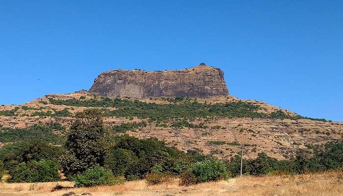 The treks in Nashik usually have steep slopes and numerous stairs