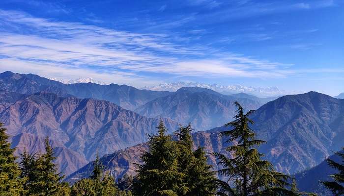 Breathtaking panoramic view from Lal Tibba, the best expedition while trekking near Mussoorie