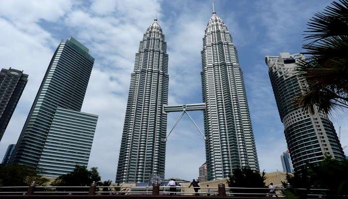 Les tours jumelles Petronas, C’est l’une des meilleurs endroits à visiter en Malaisie
