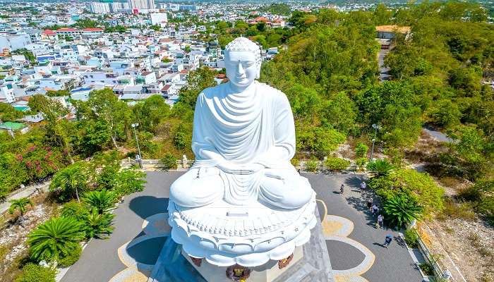  Located near the Nha Trang base, the Long Son Pagoda is one of the most famous landmarks in Vietnam
