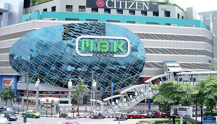 MBK Center is a premium retail shopping complex near Wat Hua Lamphong.