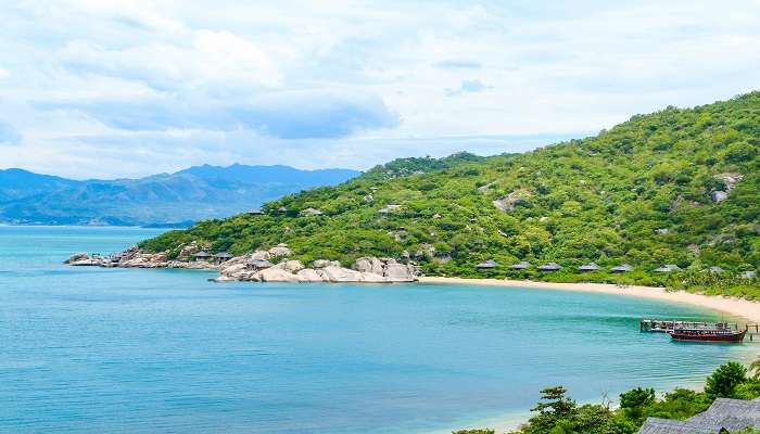  Located on the picturesque east coast of Vietnam, Ninh Van Bay is a stylish beachfront and ideal for restorative travel
