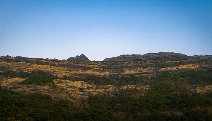 Surrounded by hills, Prabalgad Fort is a popular destination for trekking near Nagpur. 