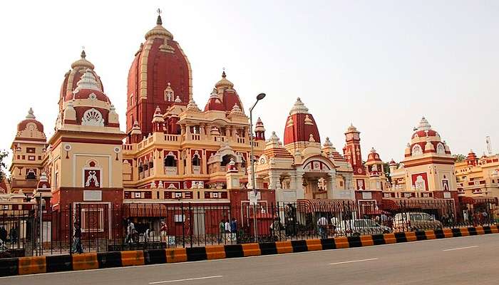 To experience Birla Mandir to the fullest, you must explore the history of Birla Mandir to know about its essence in detail