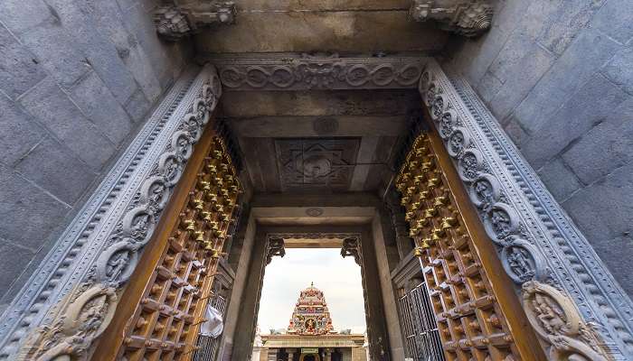 The entrance of the Kapaleeswarar temple in Mylapore, Chennai