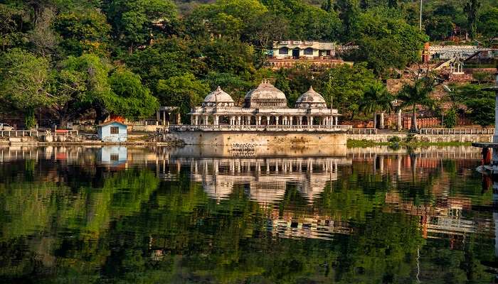 A gorgeous view of Udaipur that you can witness during Mumbai to Udaipur Road Trip