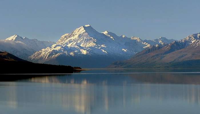  In frame: Lake Pukaki and Mount Cook