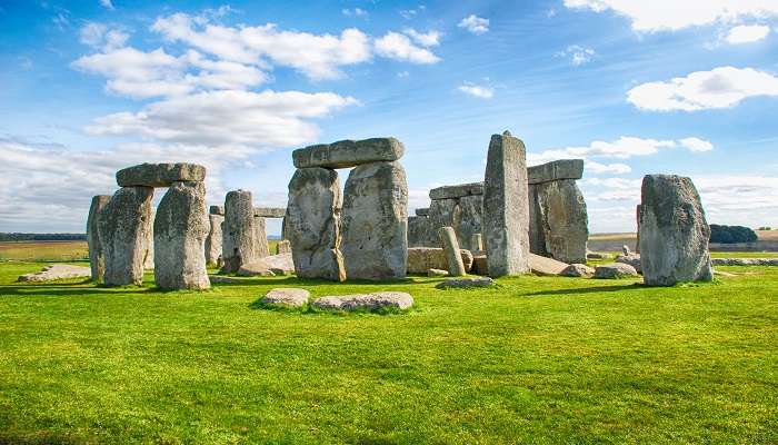 Believed to have been built in 3000 BCE, the Stonehenge is one of the most famous landmarks in Europe