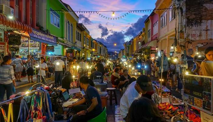  experience Thai street foods, the street night marks at Phuket old town