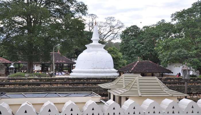 The Buddhist temple of Sacred Tooth Relic