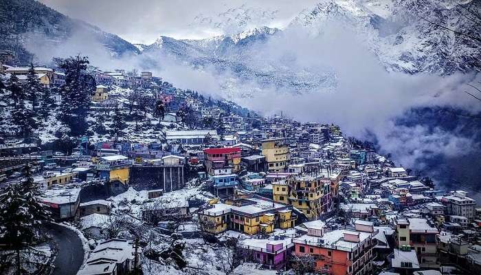 The view of Joshimath in winter
