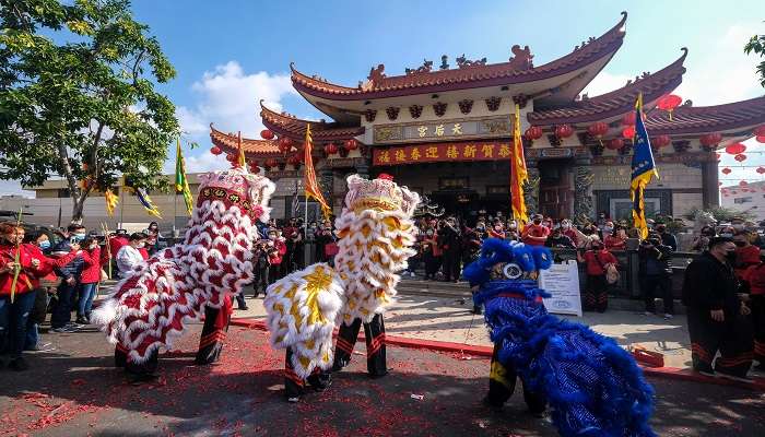 The Thien Hau Temple is one of the most famous landmarks in Vietnam and filled with captivating spectacles and statues
