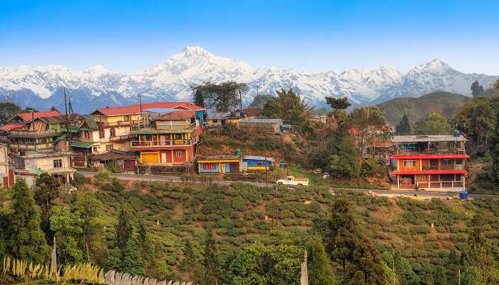 Scenic Tinchuley village offers majestic views of the Kanchenjunga Himalayas in Darjeeling, India.