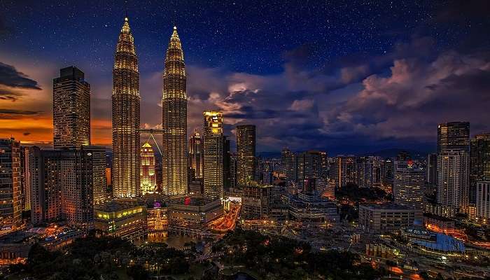 Tour Petronas, C’est l’une des meilleurs endroits à visiter à Kuala Lumpur