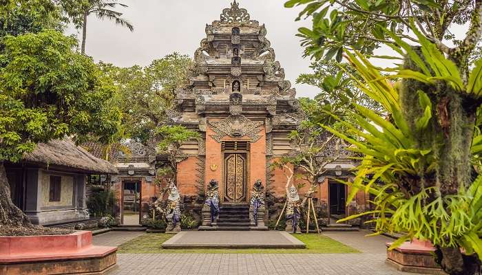 Admire the intricate architecture of Ubud Palace