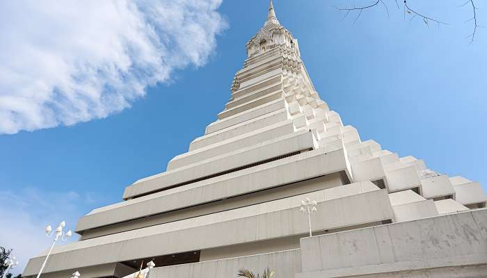 Stunning view of the Stupa at Wat Paknam