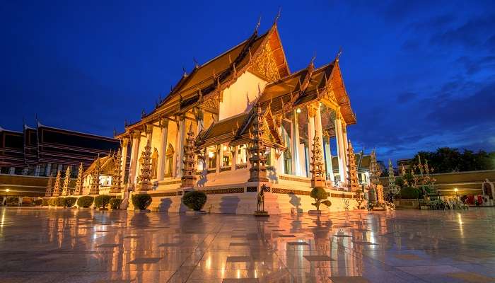Wat Sutha on Rattanakosin Island is a great place for art and history lovers. 