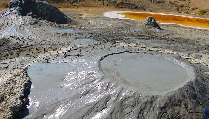 There are three mud volcanoes in Shyam Nagar