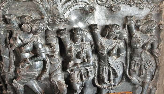 Women’s sculptures in Ramappa Temple
