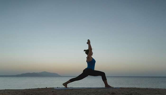  Experience a mindful yoga session 