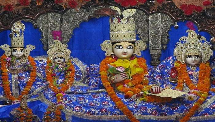 Idols of Lord Rama and Goddess Sita