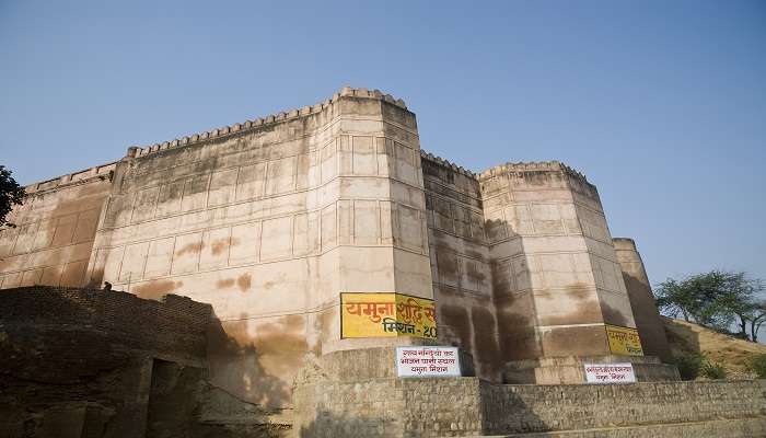 Kans Quila is a well-known tourist place in Mathura
