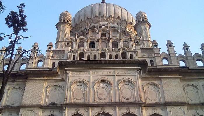 Know all about the tomb of Bahu Begum