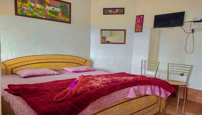 Alankar Tourist Home offering cosy stay and hotels in Perinthalmanna.