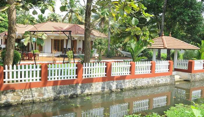 comfortable Homestays for family and friends