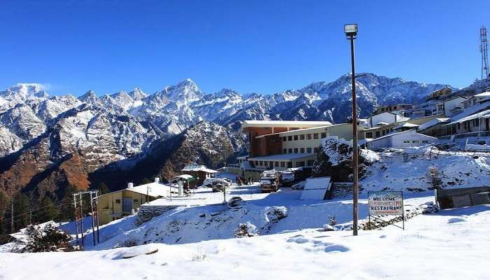 Auli is one of the best places to visit in Uttarakhand with family during winter