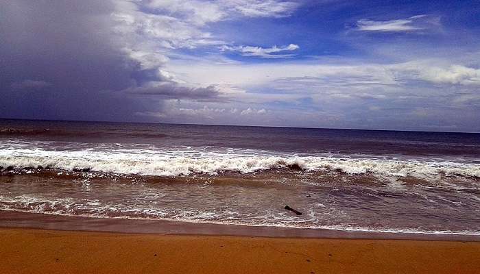 Waves touching the shores at Auroville Beach