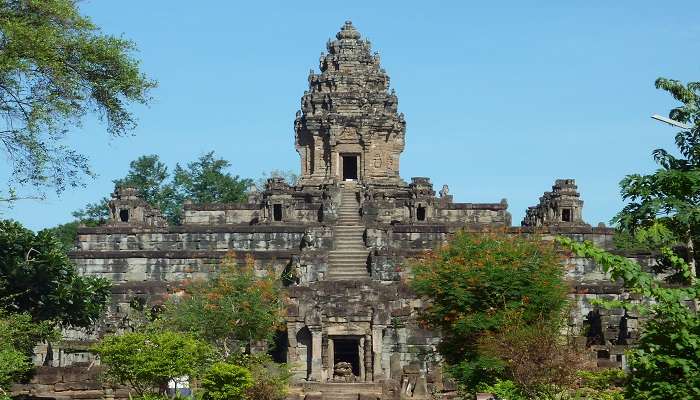 Intricate carvings at Bakong temple Siem Reap. 